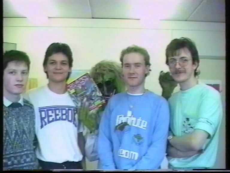 Équipe B.A.T. en 1990, capture du reportage Capital sur M6